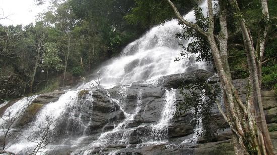 kiliyur falls yercaud